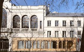 Elysee Montmartre Hotel